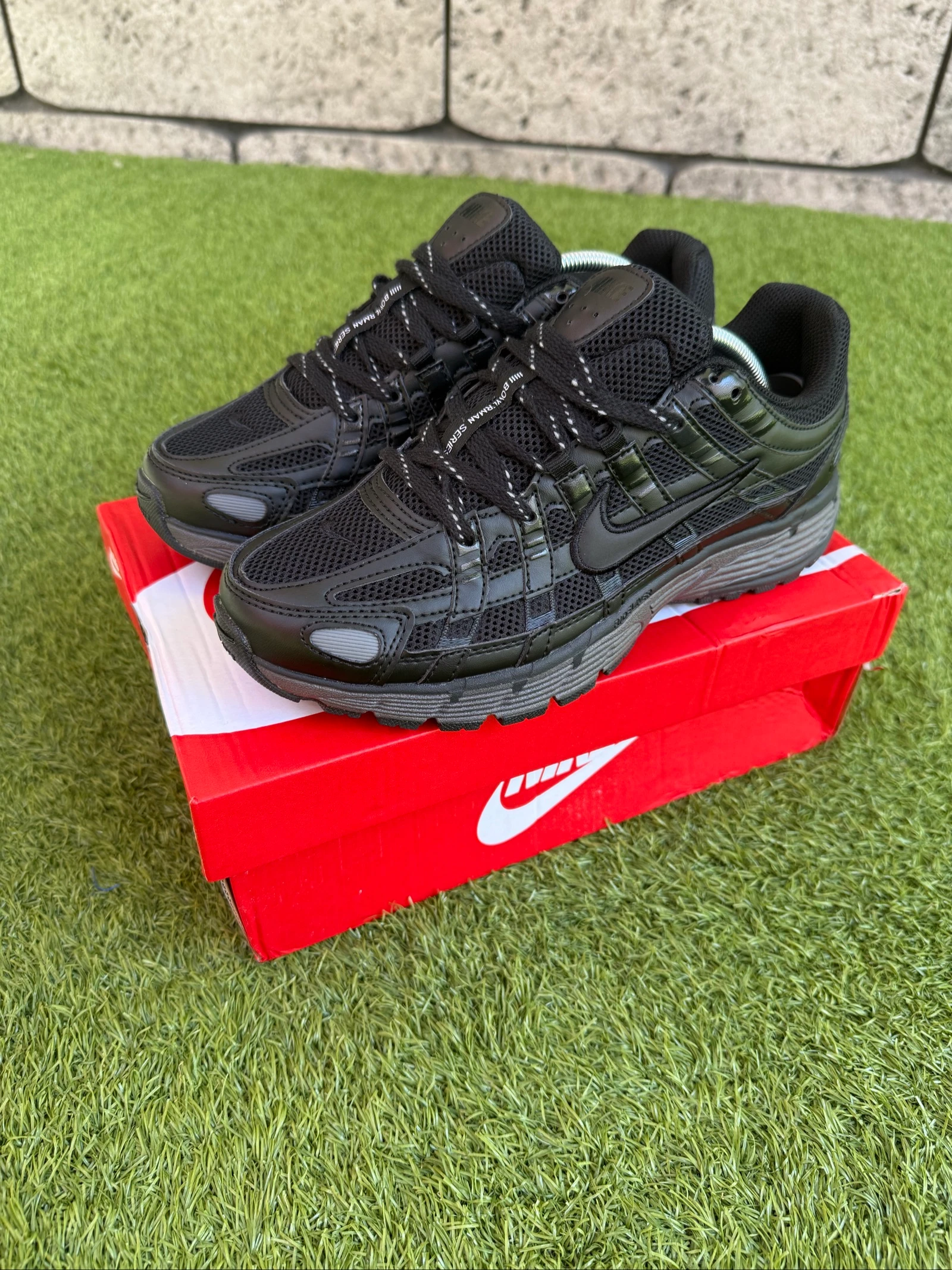 Nike p6000